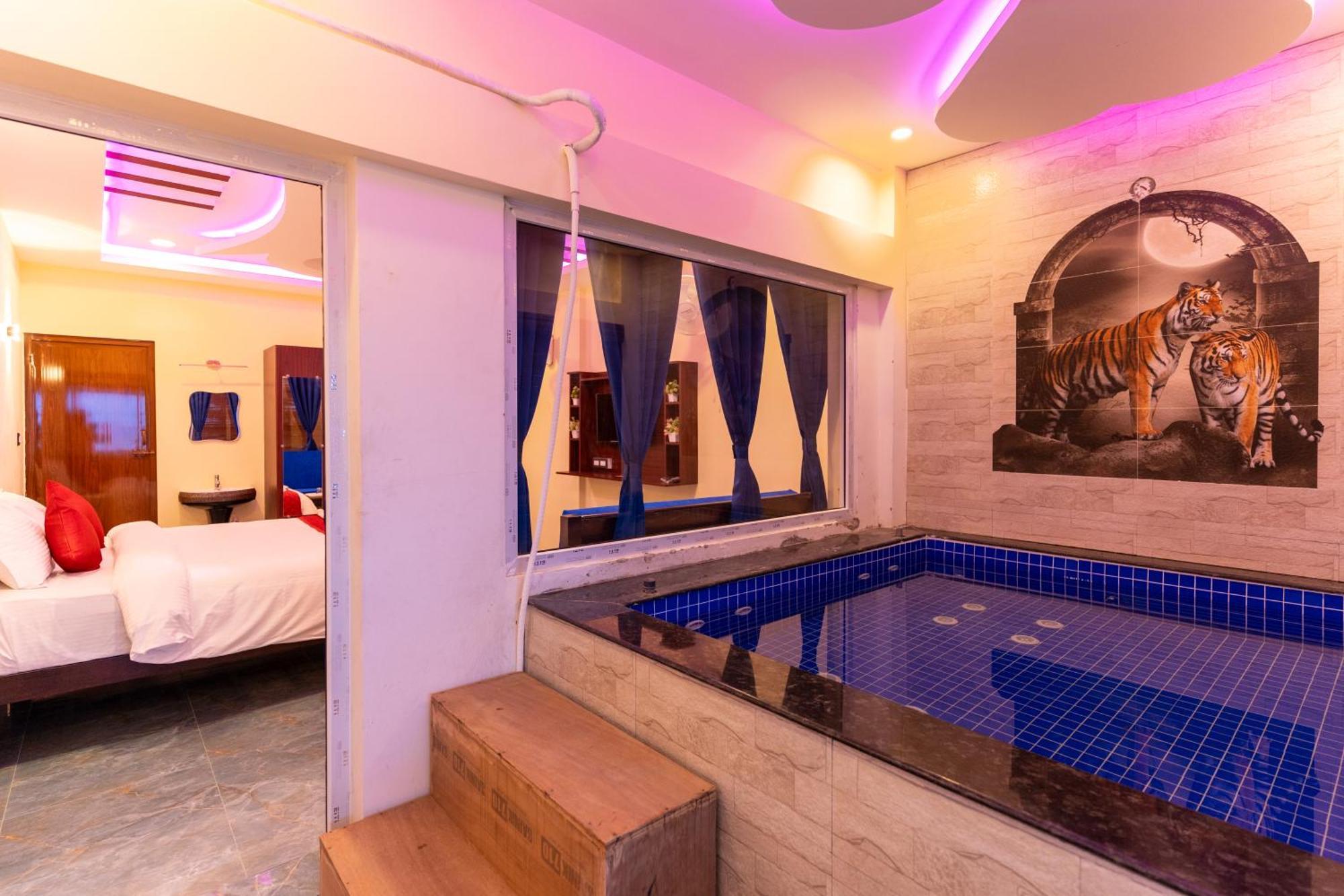 Auro Beach Resort 蓬蒂切里 外观 照片